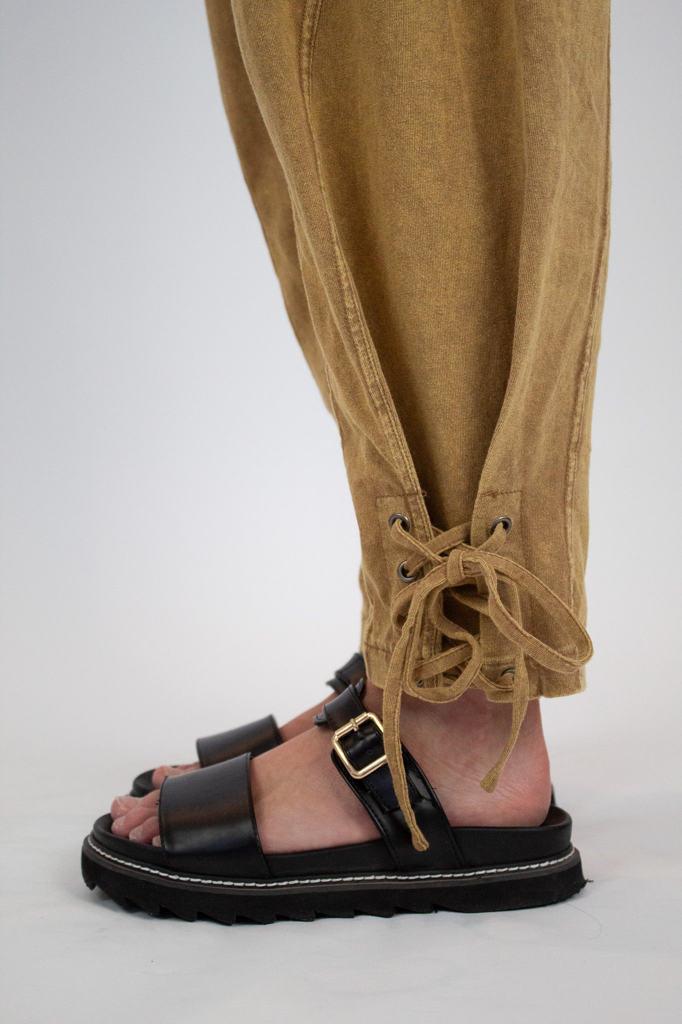 Jasmine Joggers in Marigold