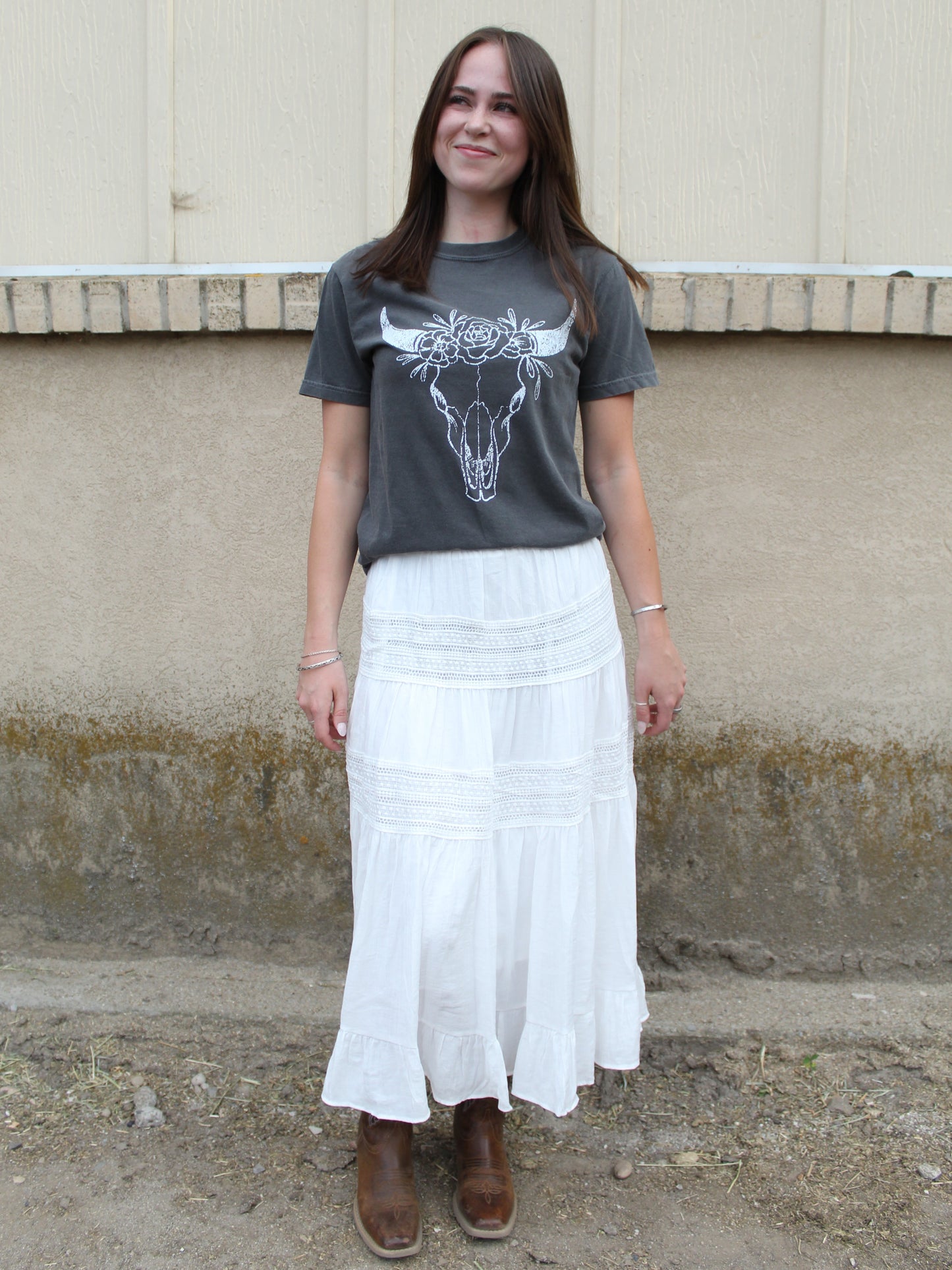Ox Skull Floral Western Graphic Tee in Charcoal
