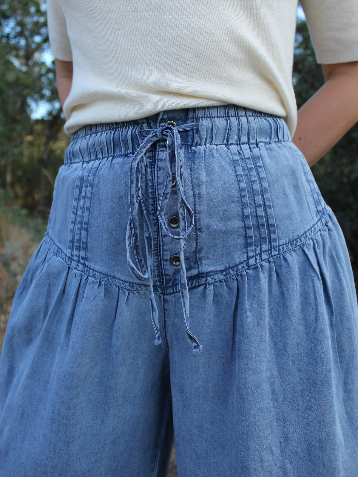 The Denim Blues Tencel Pant