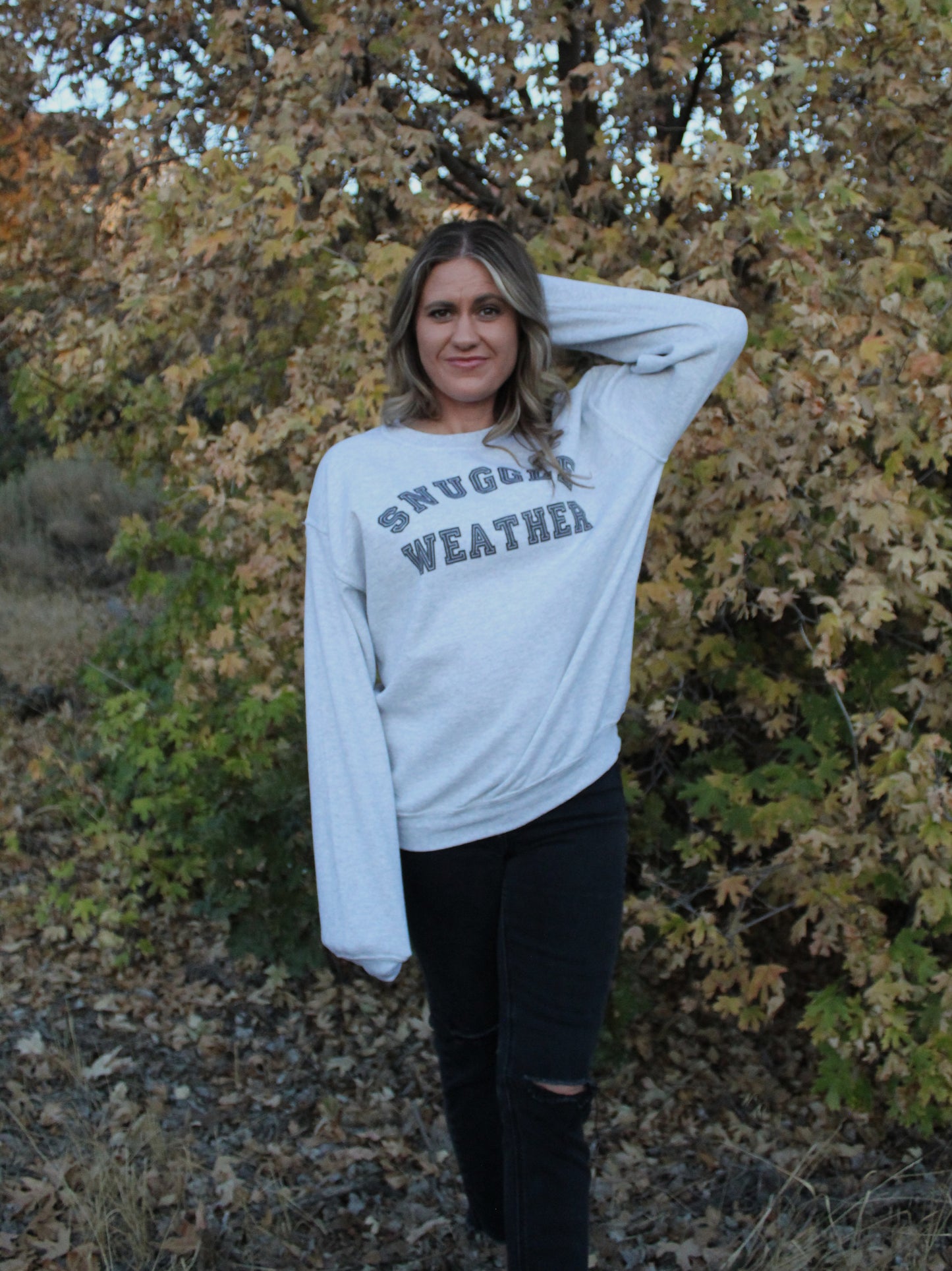 'SNUGGLE WEATHER' Sweatshirt in Heather Gray